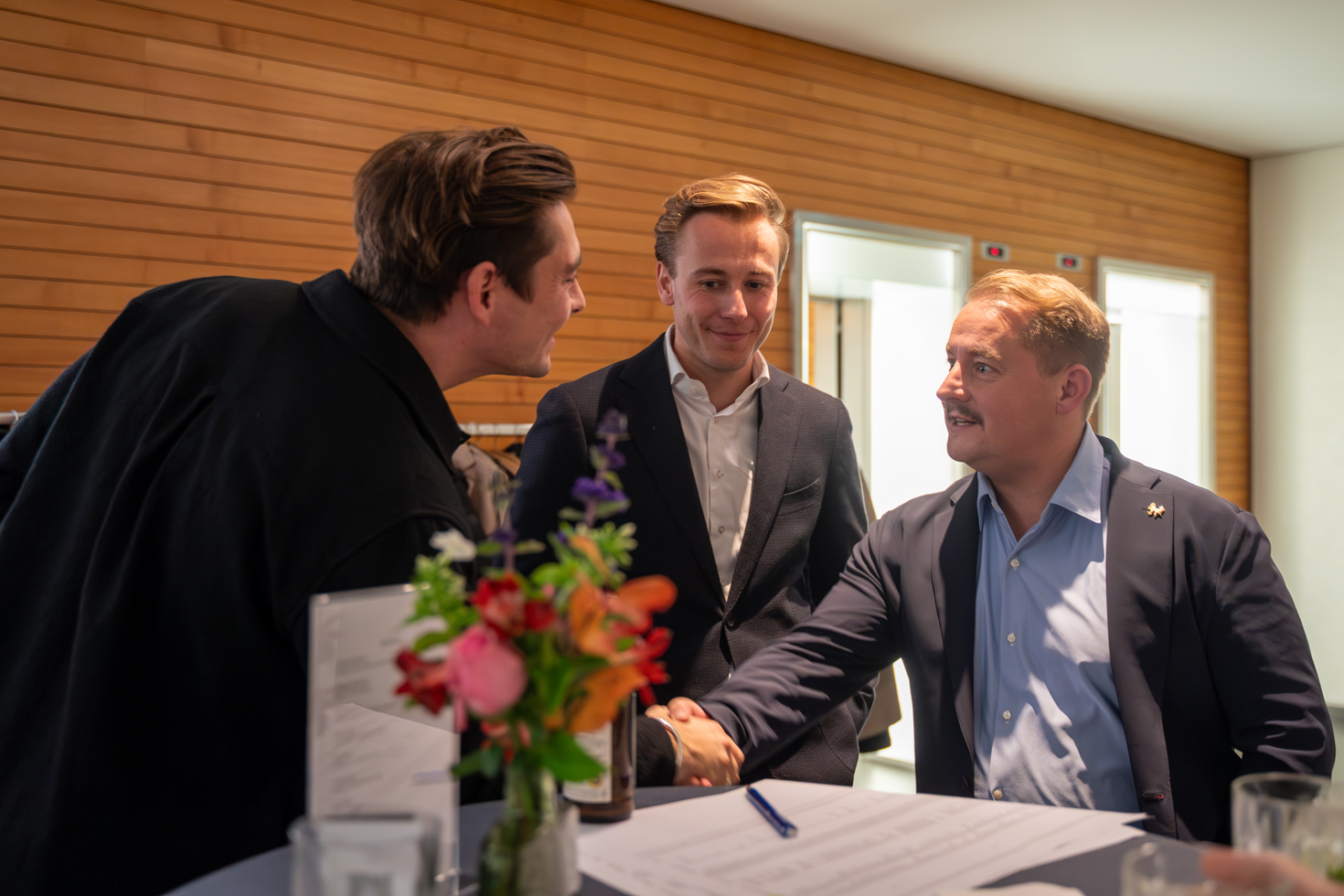 d852-078-25-Verbessert-RR